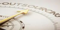 Eliminar el outosourcing no es la solución