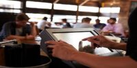 Las cadenas restauranteras que migran a la tecnología son flexibles en sus cobros