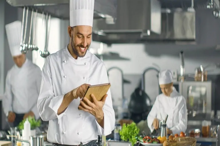 Ahorra tiempo en la operación de tu restaurante