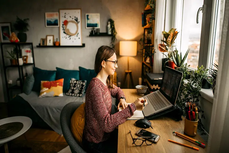45% de los empleados prefiere modelos remotos de trabajo