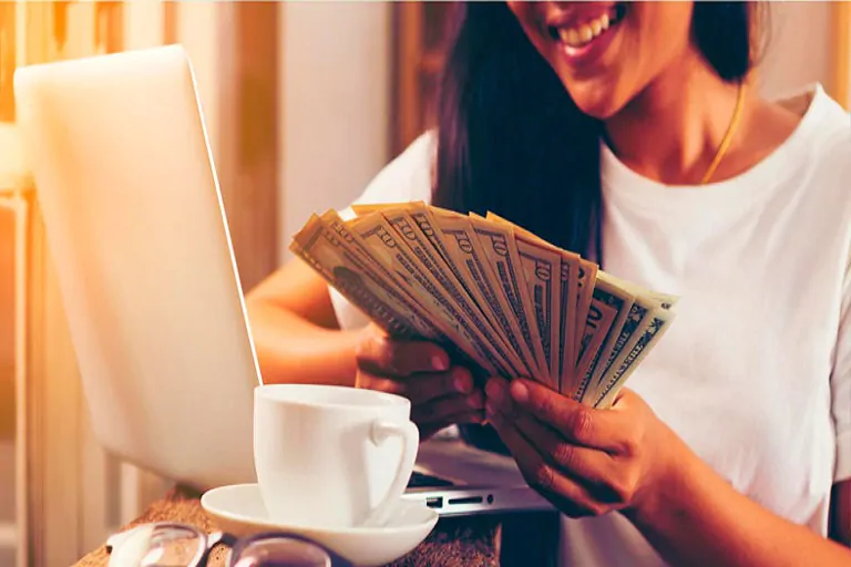 Mamás buscan ingresos adicionales en el ecommerce