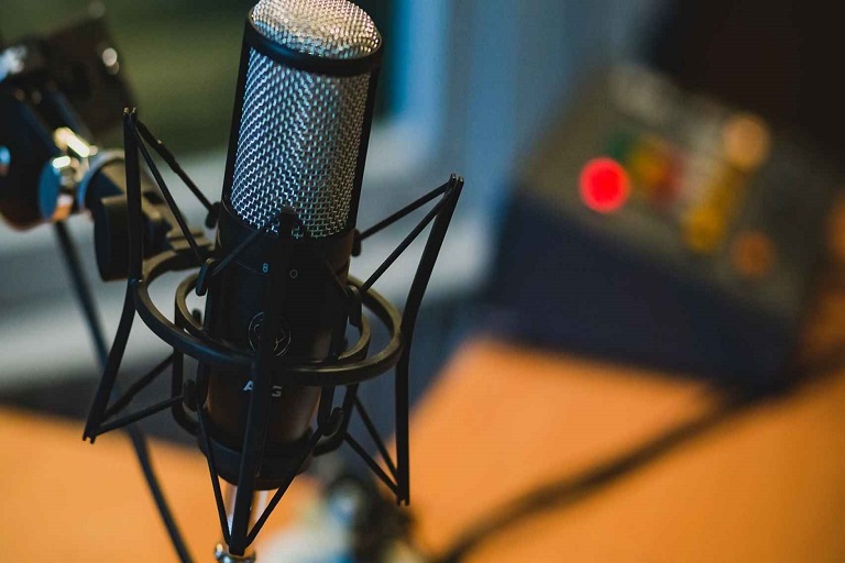 ¿Qué es un Podcast y cómo puede beneficiar a tu marca?