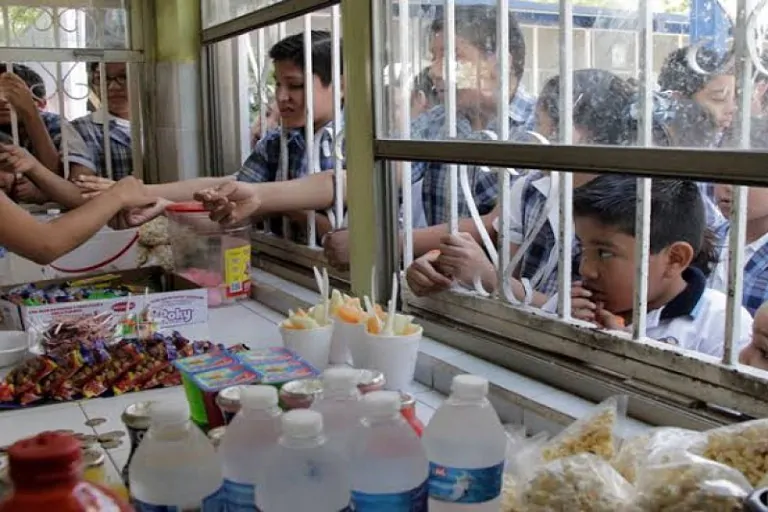 Impulsan la gestión de cafeterías en escuelas