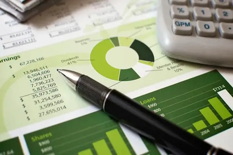 Microempresarias, la autonomía financiera y la formación son cruciales para su crecimiento