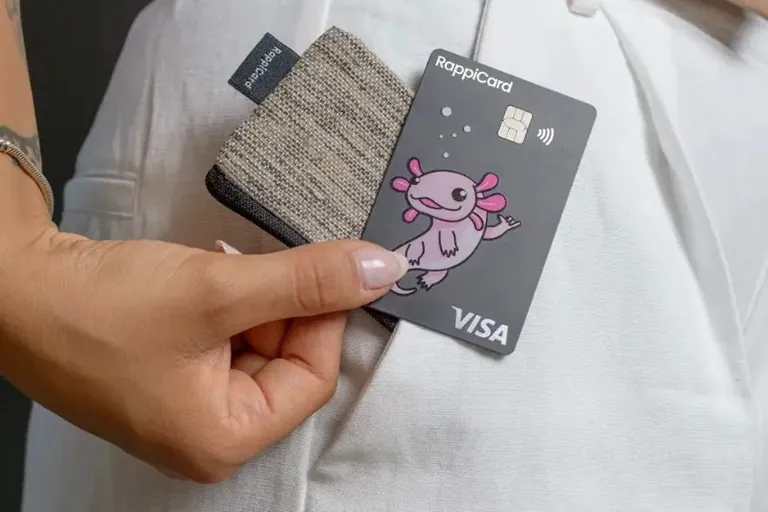 Un ajolote, una tarjeta y una gran historia de conservación: la nueva apuesta de RappiCard por el medio ambiente