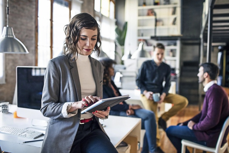 Mujeres al mando: la transformación empresarial que impulsa Latinoamérica